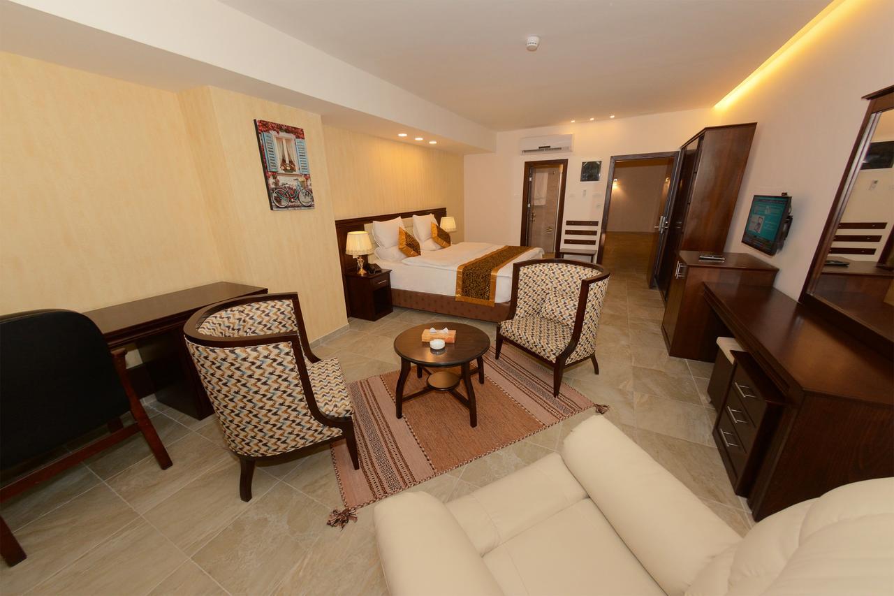 Royal Suites Nablus Esterno foto