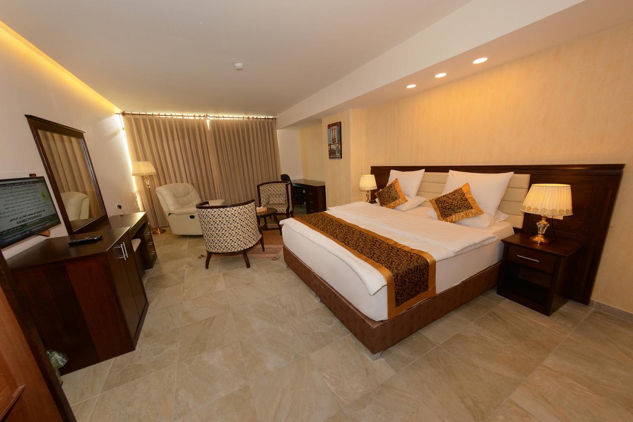 Royal Suites Nablus Esterno foto