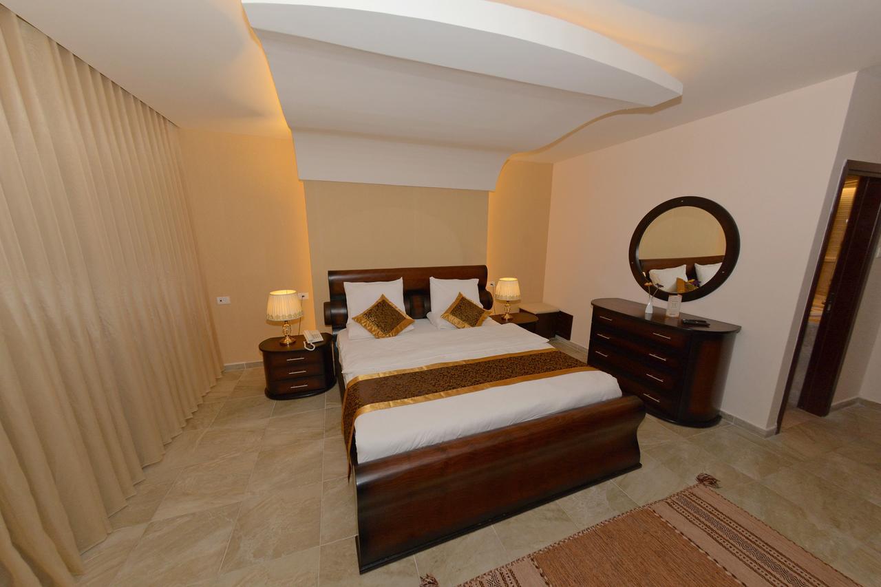 Royal Suites Nablus Esterno foto